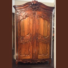 Armoire de mariage en noyer, Nîmes époque Louis XV Armoires
