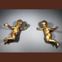 Paire danges baroques en bois doré, Toscane vers 1700. Sculptures