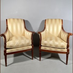 Paire de bergères à dossiers renversés, attribuée à G.Jacob vers 1795 Sièges